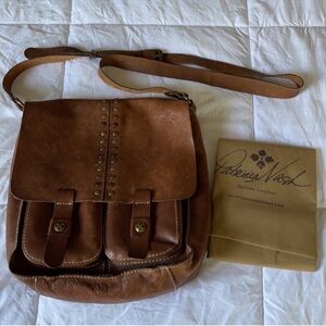 🤎 Patricia Nash Italian Leather Messenger Crossbody Bag Purse